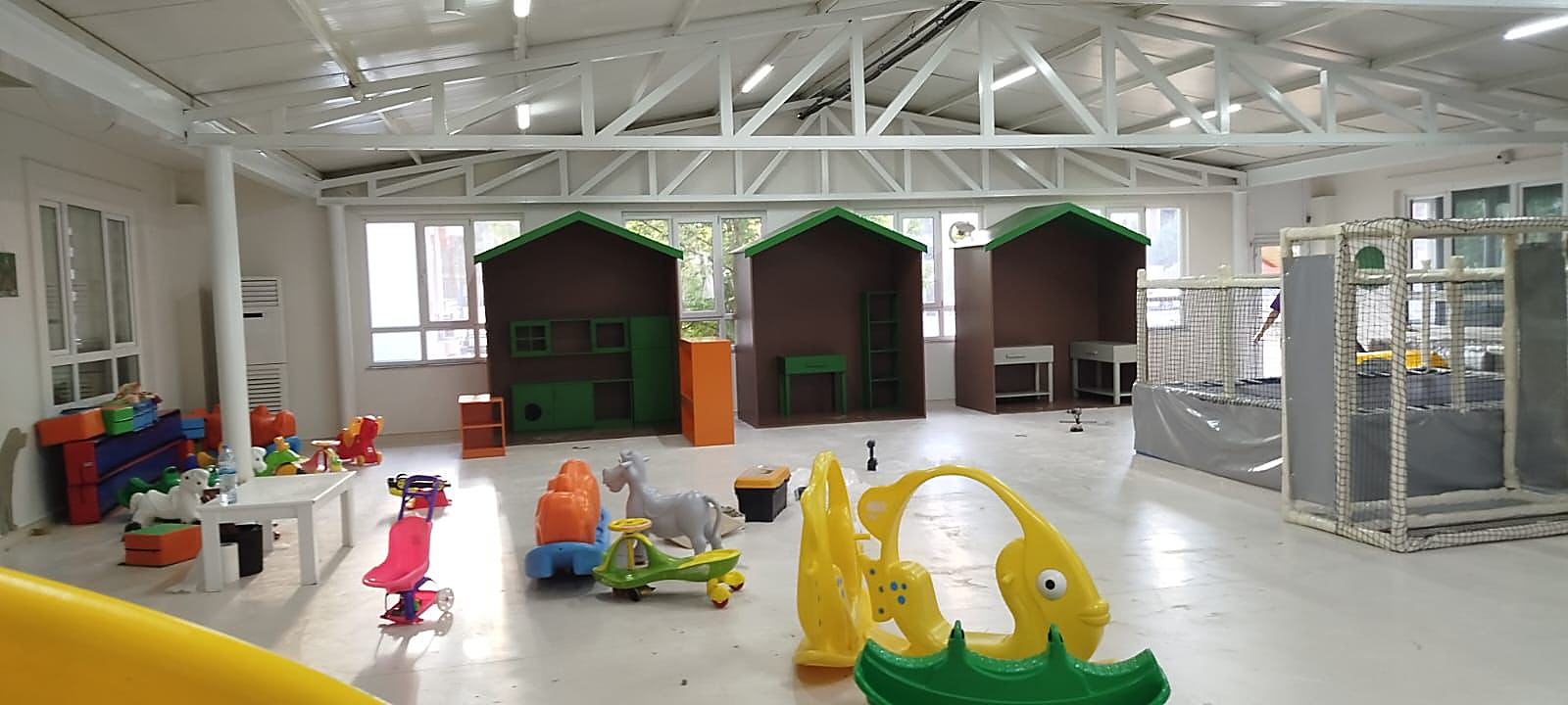 Yurt ve sosyal alan mobilyaları